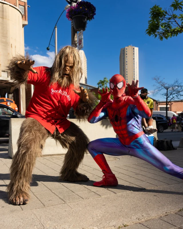 With great snacks comes great responsibility. Jack Link’s has your movie snacks covered 🍿🥓

#JackLinksCanada #FeedYourWildSide #spidermanmovie #spidermanbestday