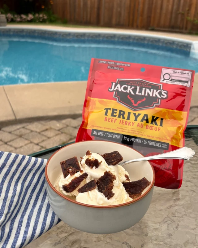 The most delicious way to satisfy that summer craving! Sweet, salty, and packed with protein!

#JackLinksCanada #icecreamsunday